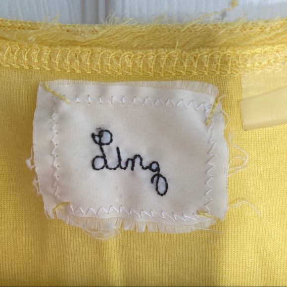 Linq V-Neck Raw-Hem Top - Picture 3 of 7